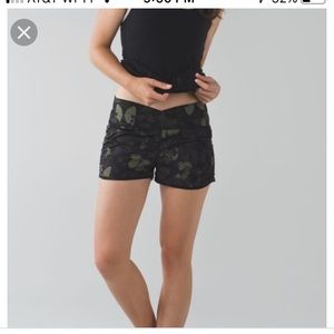 Lululemon sunset salutation shorts